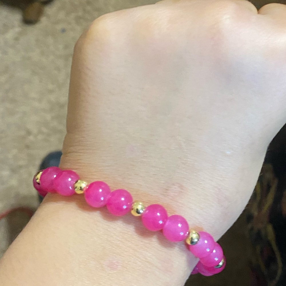 Pink glass bead bracelet